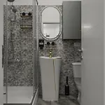 Appartamento Near By Hockey Arena Bucarest
