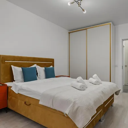 Apartament Near By Hockey Arena